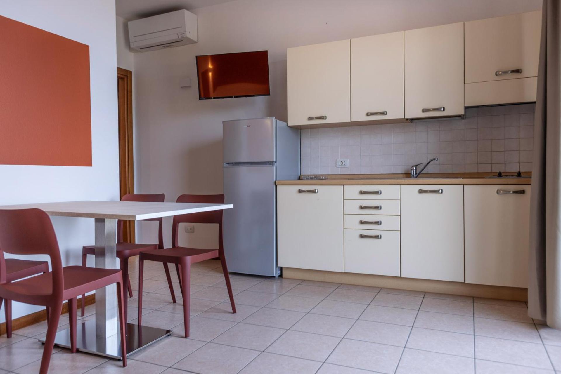 Residence Solei Classic & Plus Бренцоне-суль-Гарда Экстерьер фото