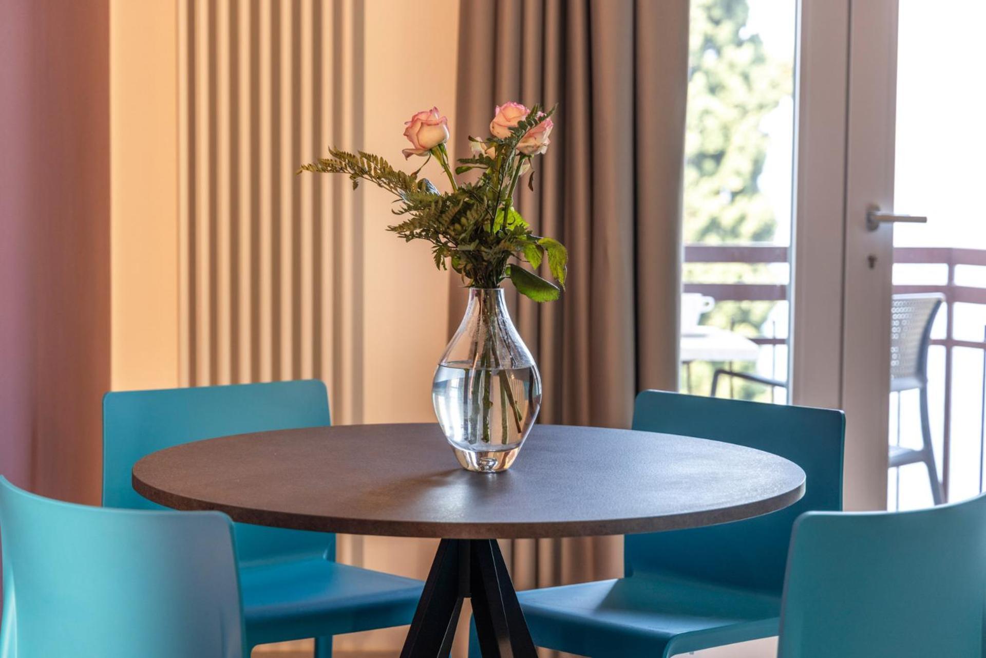 Residence Solei Classic & Plus Бренцоне-суль-Гарда Экстерьер фото