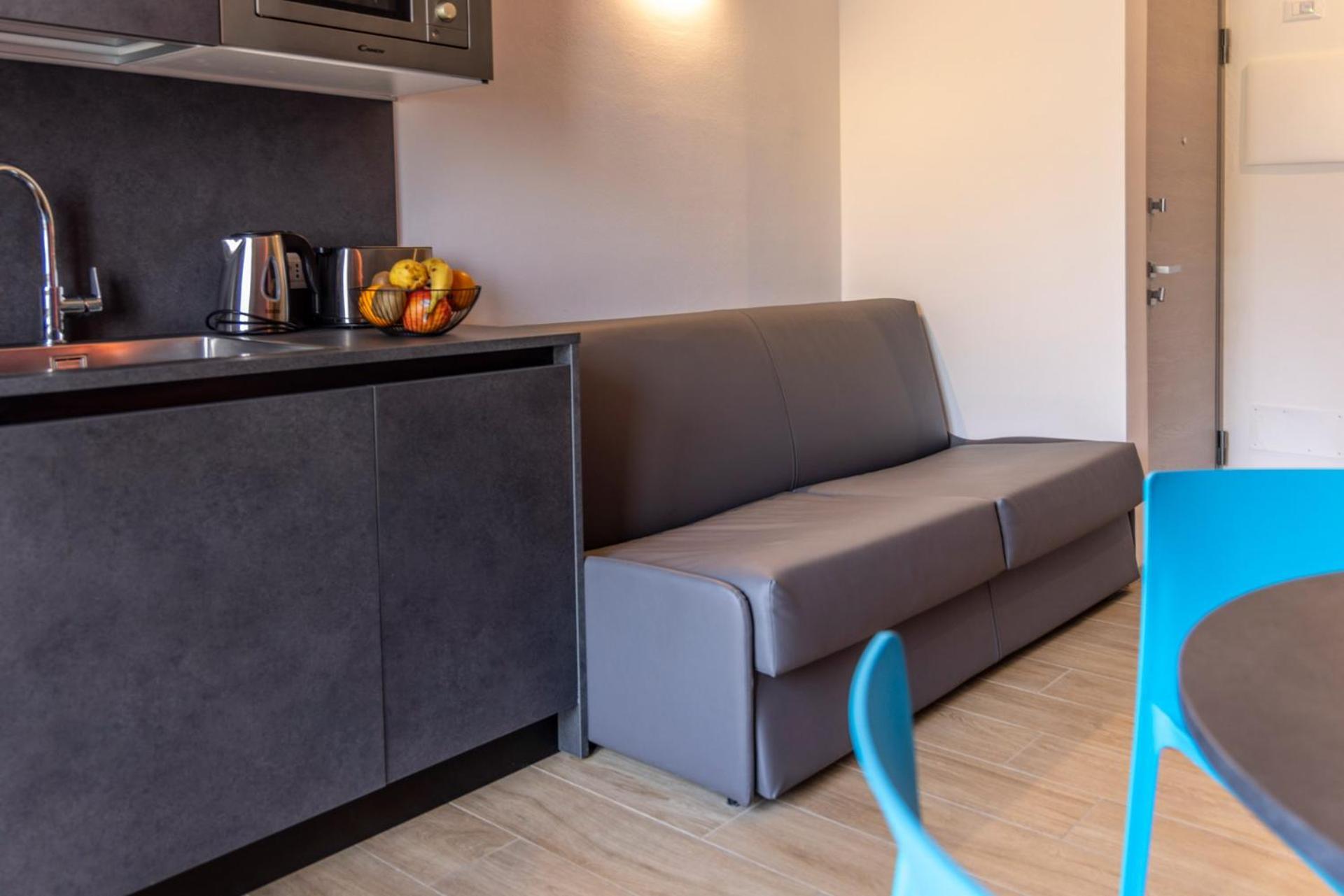 Residence Solei Classic & Plus Бренцоне-суль-Гарда Экстерьер фото
