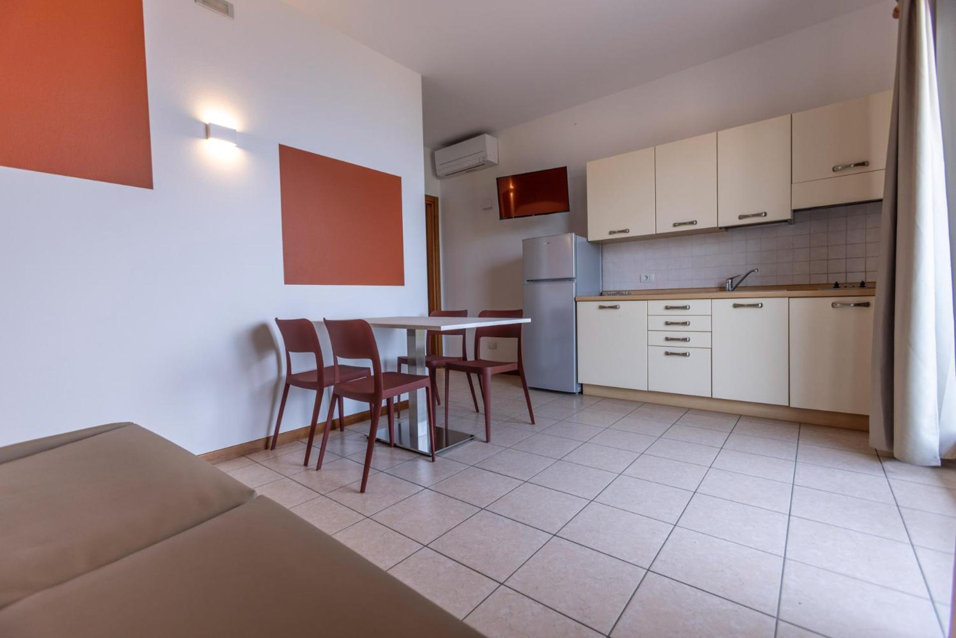 Residence Solei Classic & Plus Бренцоне-суль-Гарда Экстерьер фото